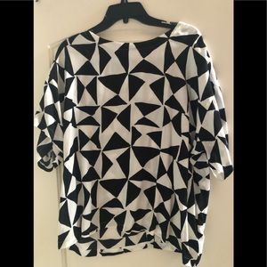 Black White geometric pattern blouse